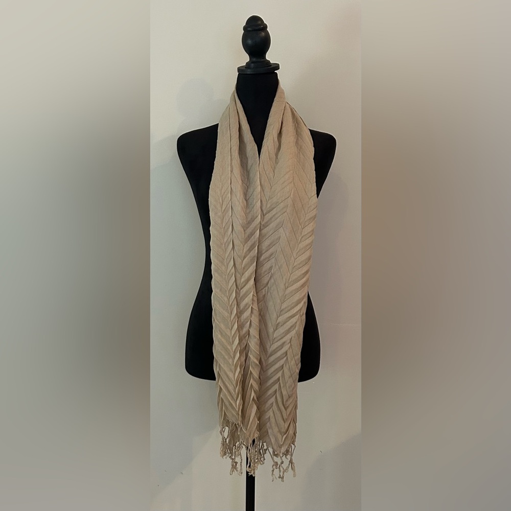 Elegant Cream Chevron Scarf